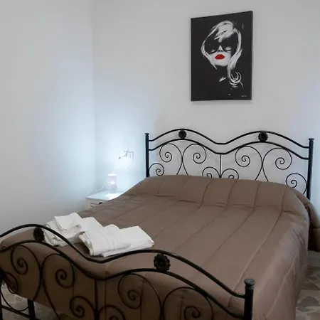 Garden בית הארחה Casa Santa (Trapani)